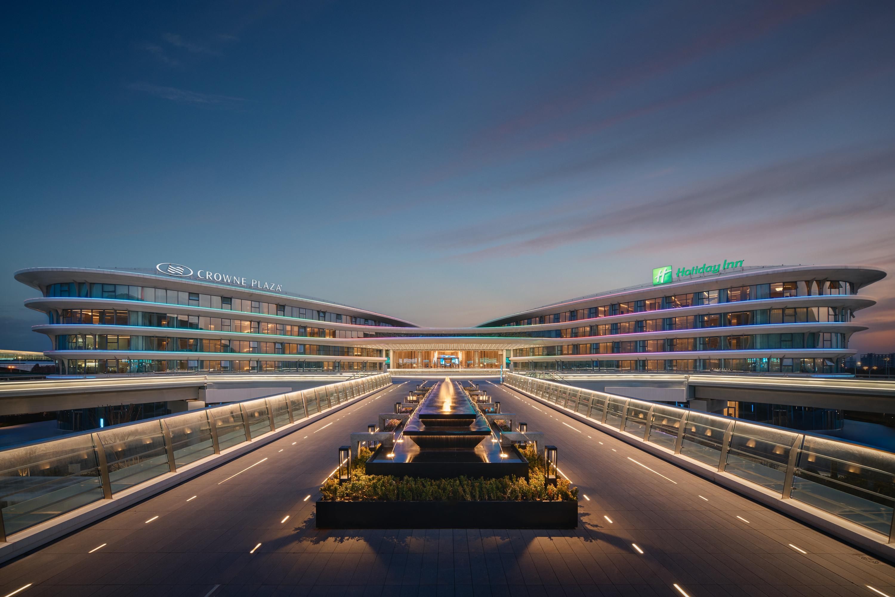 Holiday Inn Wuhan Tianhe Airport By IHG thumbnail 2