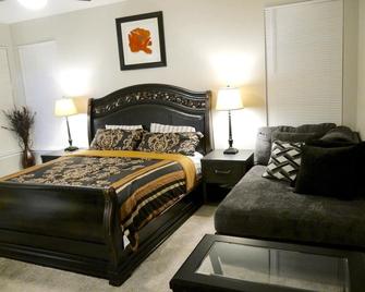 Gorgeous 1 Bedroom With Free Wifi & Street Parking - Chesapeake - Спальня