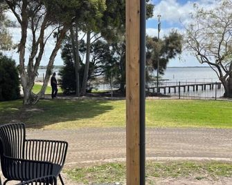 Lake Colac Holiday Park - Colac - Balcón