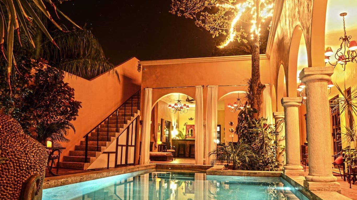 Ochenta Y Dos Bed & Breakfast & Spa