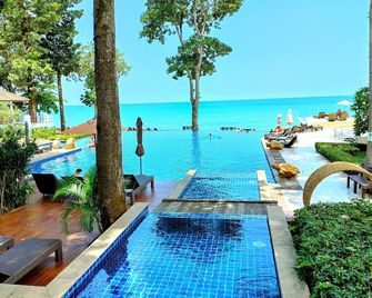 Chang Buri Resort & Koh Chang Hillside - Ko Chang - Uima-allas