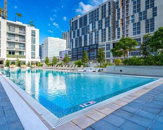 Miami Magic Vibrant 2 Bedroom with Free Parking - Miami - Piscina