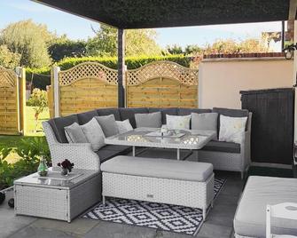 Rose Cottage - West Mersea - Patio