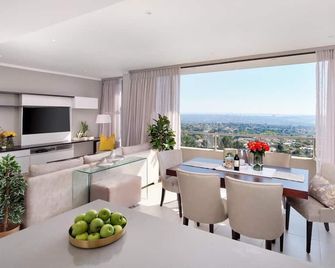 Masingita Towers Hotel And Spa - Johannesburg - Dining room