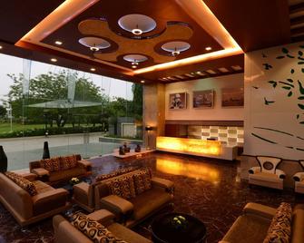 Top3 Lords Resort Bhavnagar - Bhavnagar - Lounge