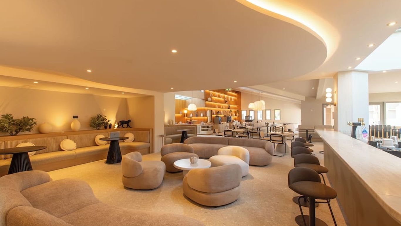 Golden Tulip Avignon Le Paradou