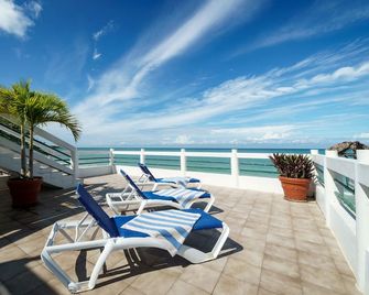 Beach House Condos, Negril - Negril - Balkon