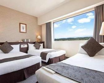 Hotel Francs - צ'יבה - חדר שינה