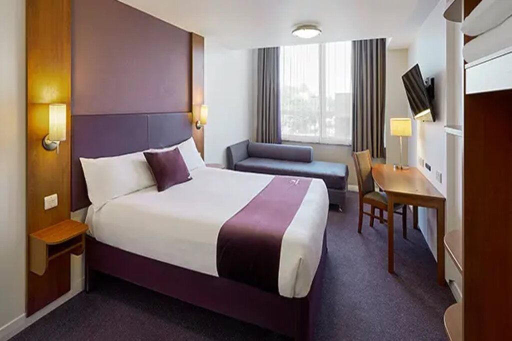 Premier Inn Chesterfield West