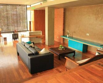 El Hallo Hostal Boutique - Adults Only - Asuncion - Living room