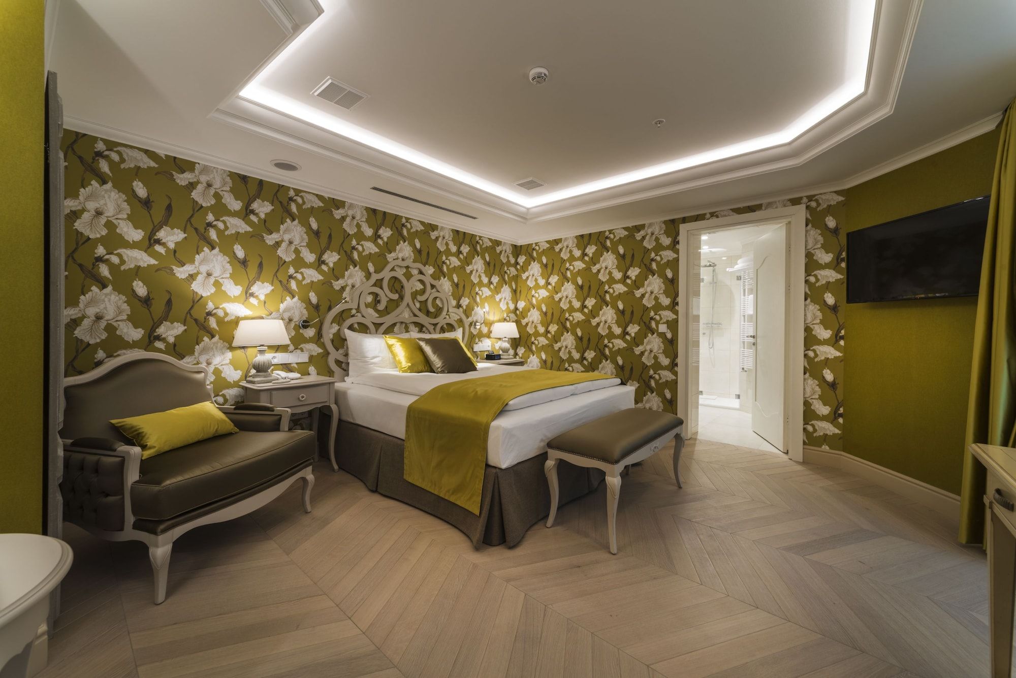 Bedroom view of Relais Le Chevalier