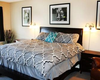 Lakeview Hotel - West Columbia - Slaapkamer
