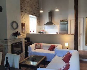 Villa Carmen del Rosal - Miraflores de la Sierra - Sala de estar