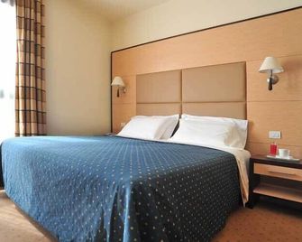Inn Hotel - Barberino di Mugello - Habitación