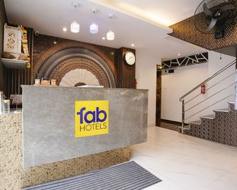 Fabhotel Atithi Residency I - Nr Bkc - Mumbai - Front desk