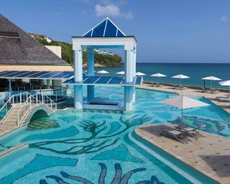 Sandals Regency La Toc - Castries - Pool
