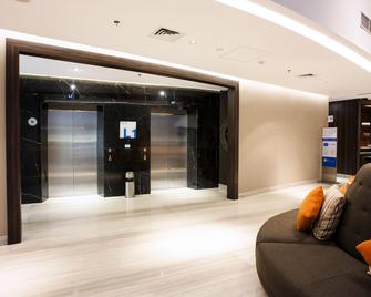 Holiday Inn Express Surabaya Centerpoint By IHG - Surabaya - Aula