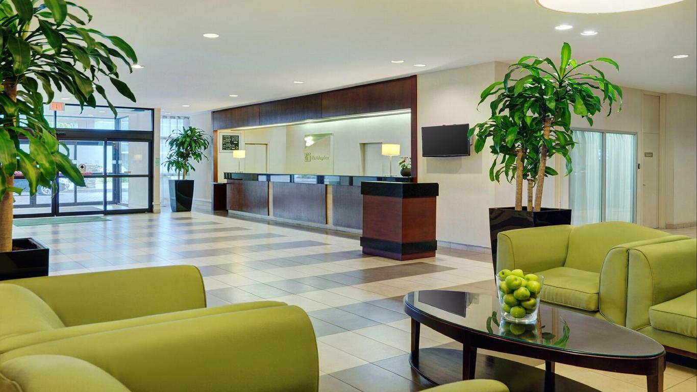 Holiday Inn Burlington Hotel & Conference Centre, An IHG Hotel