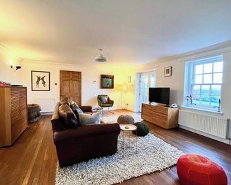 Trossachs Barn & Cabin - boutique B&B - פורט אוף מנטית' - סלון