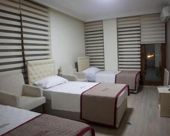 Hotel Guleryuzler - Sinop - Slaapkamer