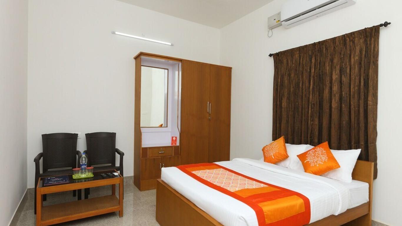 Oyo 13858 Rithus Residency