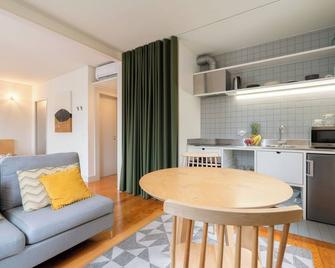 Heart of Guimarães Studio 01 by HostWise - Guimarães - Cuisine