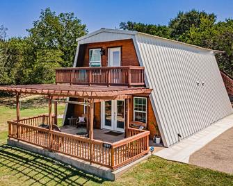 Lake Access / Pool / Private Patio / Bbq / Wifi / Free Parking / Self Check-In - Granbury - Building