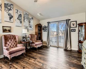 Heron Pond - Broomfield - Living room