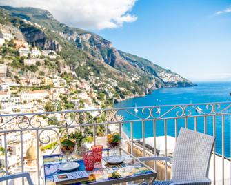 Hotel Reginella - Positano - Balcony