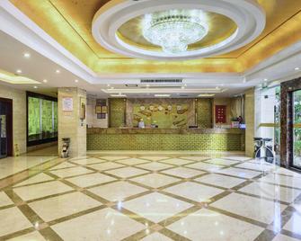 Wanjia Oriental Hotel - Xiamen - Front desk