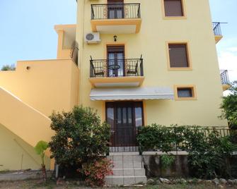 Elaionas Studios - Gytheio - Gebäude