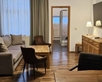 Parkhotel Senftenberg - Senftenberg - Wohnzimmer