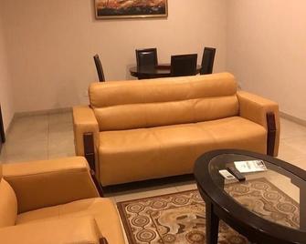 Somitel Hotel And Resort - Port Harcourt - Living room