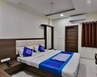 Hotel Amar Palace - Ujjain - Habitación