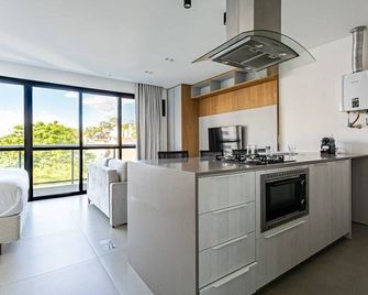 ZEE Studios a 200m da beira-mar norte - Florianópolis - Küche
