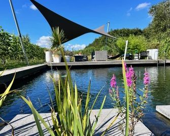 Life Contains Beautiful Things - Almere - Outdoors view