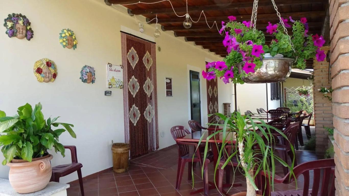 Residence Terra Dei Santi Country House