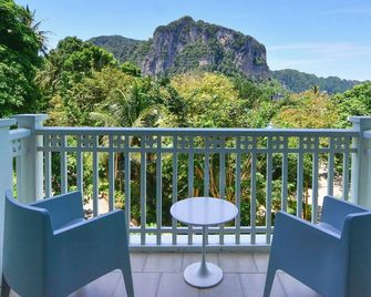 Krabi Tipa Resort - Krabi - Balkong