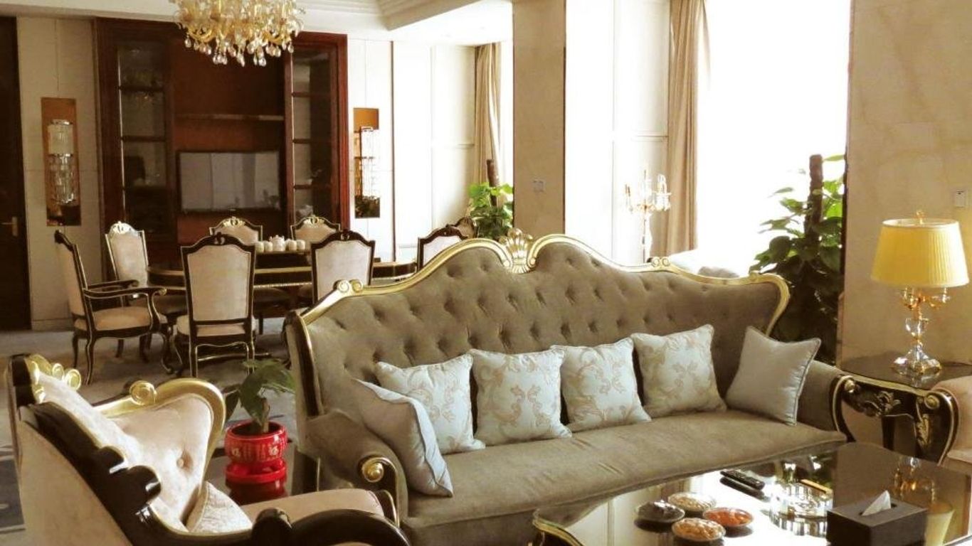 Enraton International Hotel