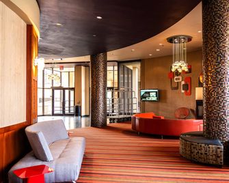 Radisson Hotel Duluth-Harborview, MN - Duluth - Lobby