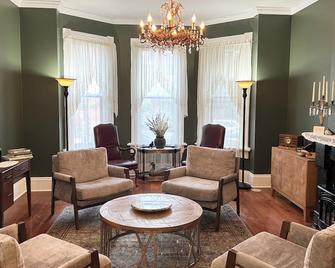50 Lincoln Short North Bed & Breakfast - Columbus - Lounge