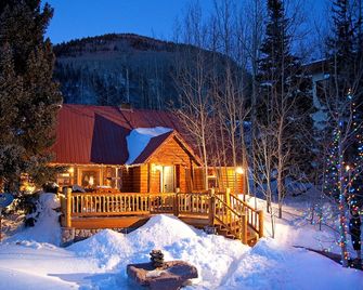 Taos Ski Valley Chalet - Steps from the Lift! - Taos Ski Valley - Edificio