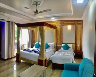 Athens View Hotel - Guraidhoo