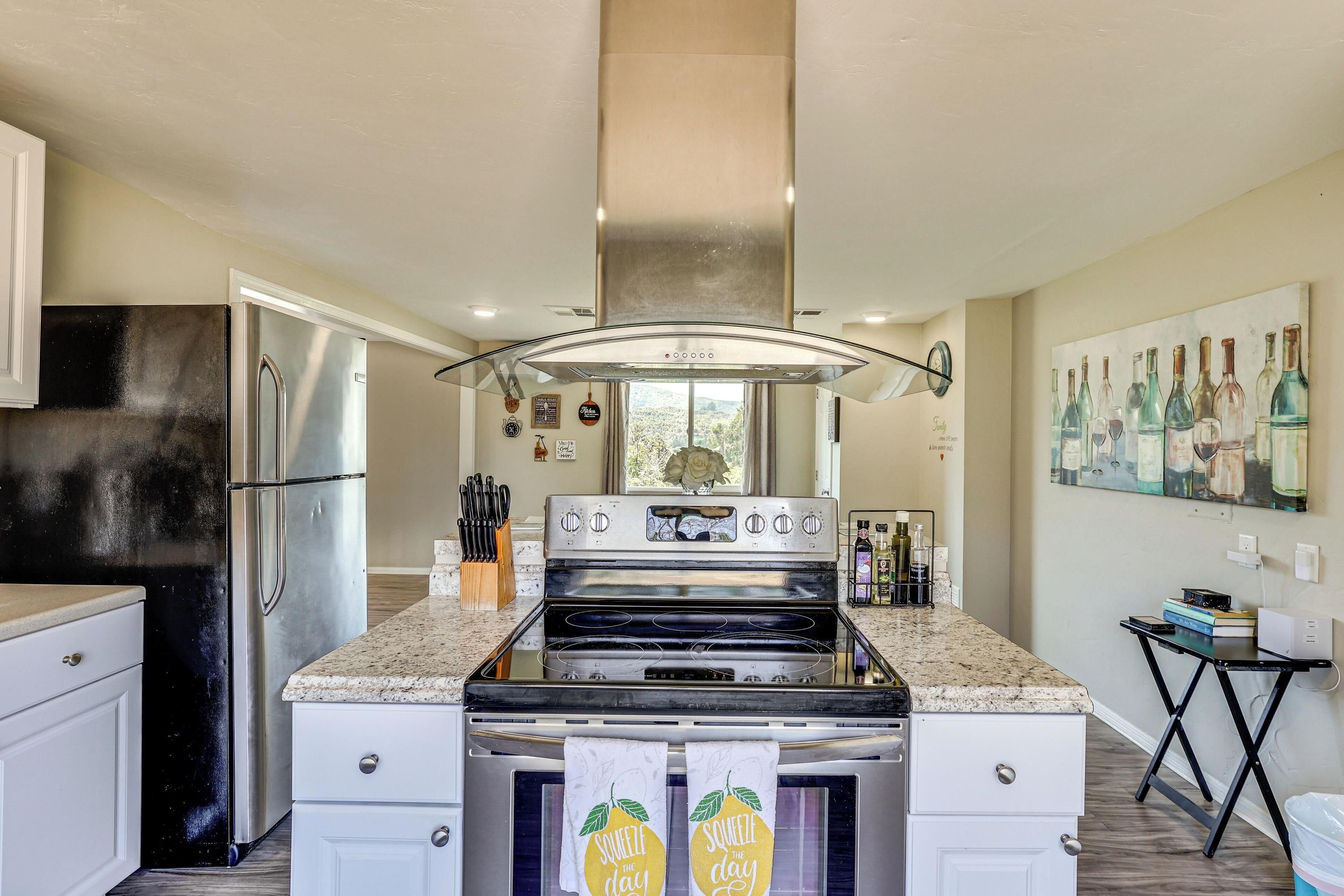 Escondido Vineyard Estate: Walk to Wineries! - Escondido