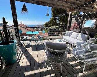 Spacious triplex sea view with terrace and garden 10 minutes from the port beach - Cassis - Balkon