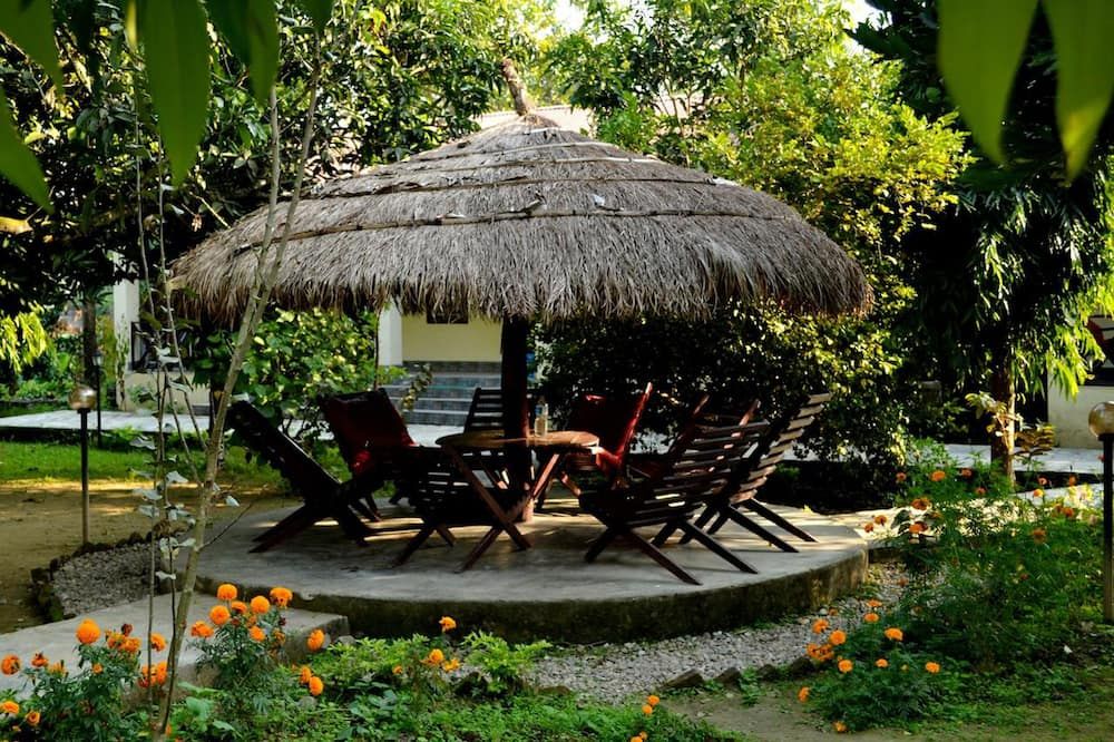 Travellers Jungle Camp-Sauraha - Sauraha - Innenhof