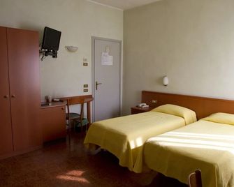 Hotel Europa - Viadana - Schlafzimmer