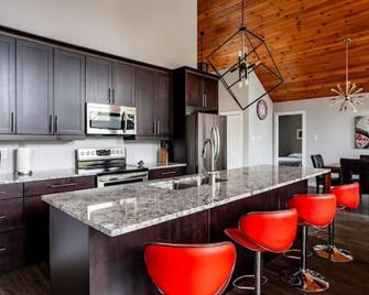 Luxury Lakehouse - Wanasing Beach - Cocina