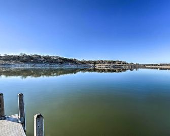 1 Mi to Belton Lake Peaceful Temple Escape! - Temple - Outdoor view