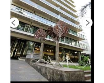 Executive apartment in Puerto Olivos - Olivos - Building
